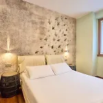 Willa Vittoria With Private Heated Pool & Shared Sauna - Bellagio Village Oliveto Lario
