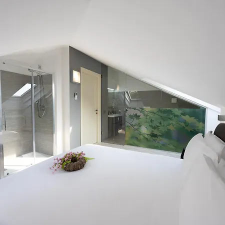 Vittoria With Private Heated Pool & Shared Sauna - Bellagio Village