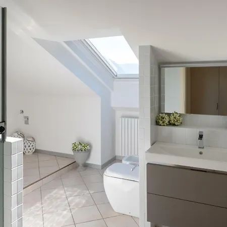 Vittoria With Private Heated Pool & Shared Sauna - Bellagio Village Villa Oliveto Lario