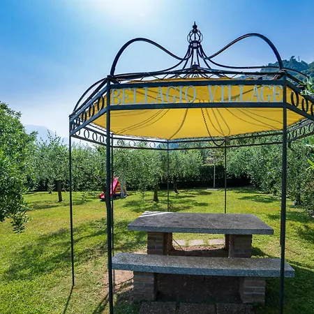 Vittoria With Private Heated Pool & Shared Sauna - Bellagio Village Villa