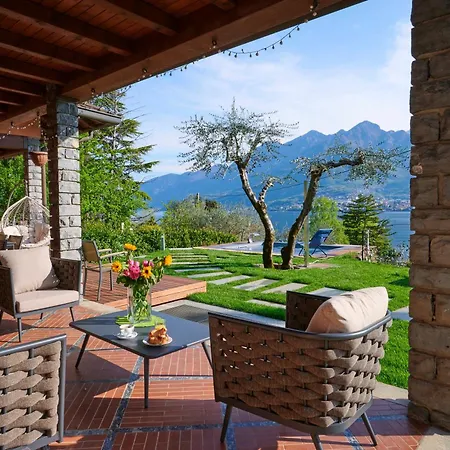 Villa Vittoria With Private Heated Pool & Shared Sauna - Bellagio Village *